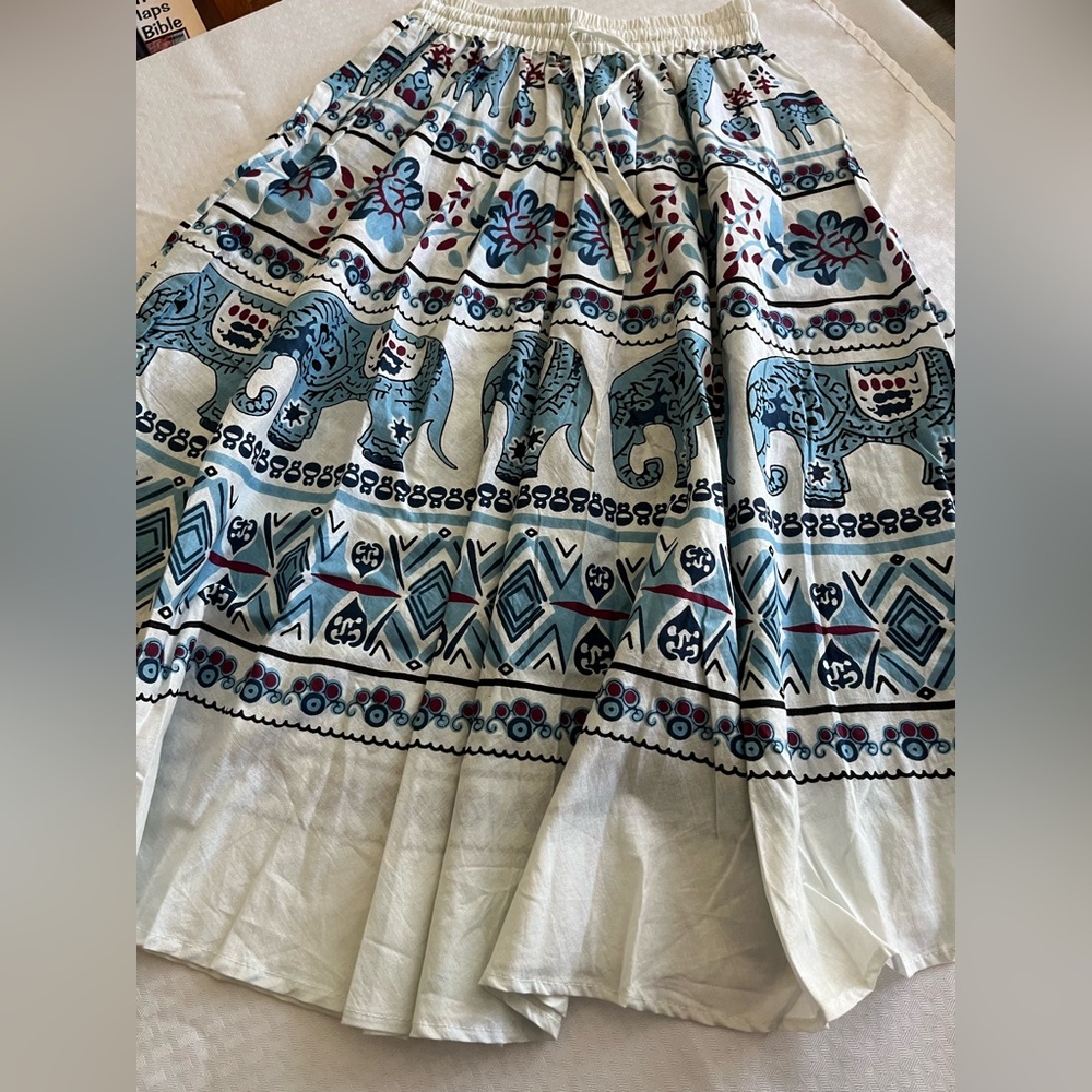 Adorable animal print cotton M skirt